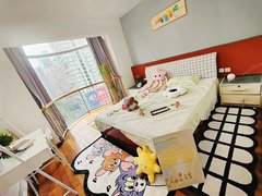 重庆两江新区黄泥磅主卧带独卫圆弧落地窗～可短租可月付～0中介～黄泥磅轻轨站旁边出租房源真实图片