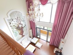 长沙天心暮云龙湾国际社区 带露台洋房 五个房间 一个超大的露台 随时可看出租房源真实图片