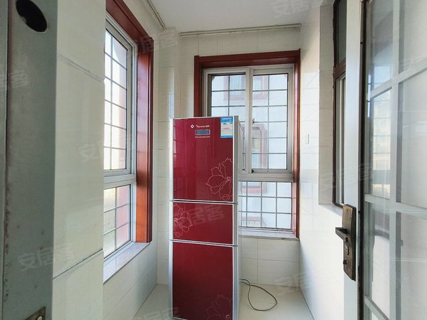 潍坊青州青州城区益青园植物园附近精装三室,家具家电齐全,带车位储藏