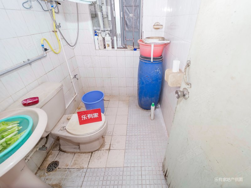 南岭花园3室2厅1卫79.9㎡南北220万