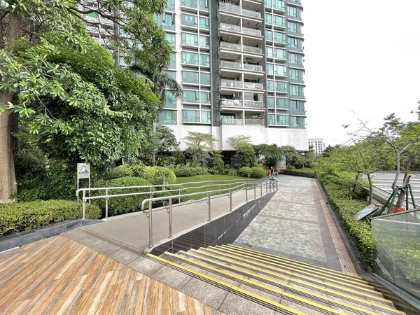 广州荔湾黄沙逸翠湾逸翠湾 三房全新装修 急租8000元 东向安静户型