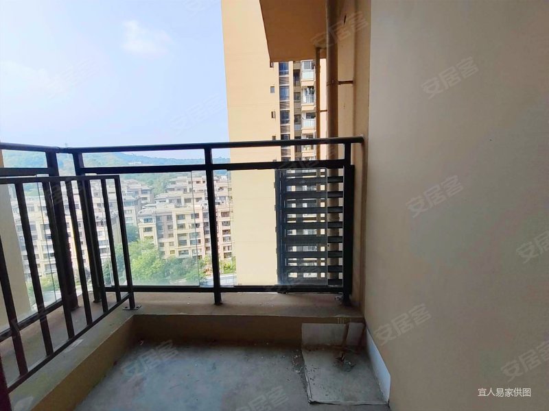 万达广场旁边清水房可改空间大出入方便永川 美园林小区,利安凰城御府