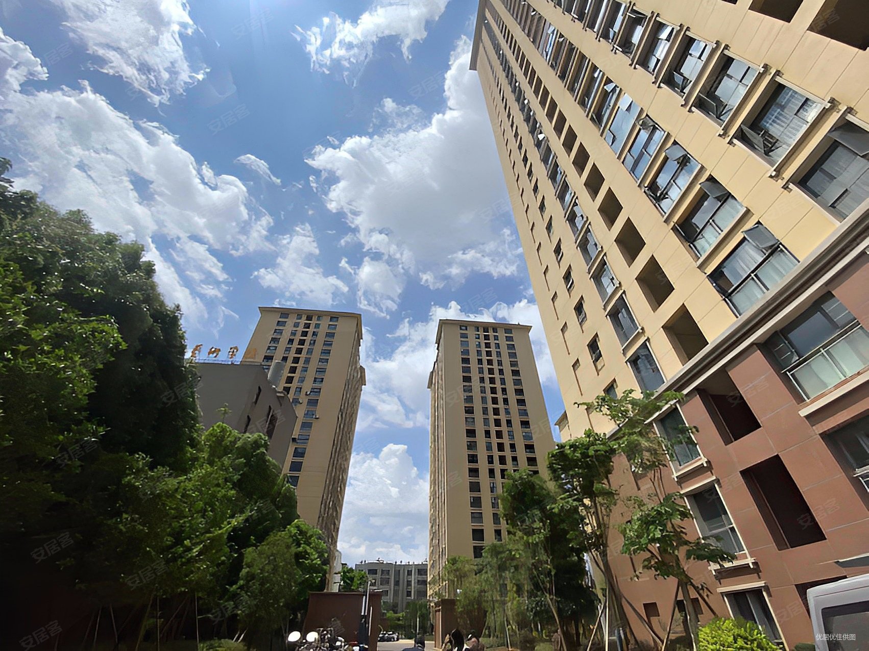 尚源郦城枫桦园