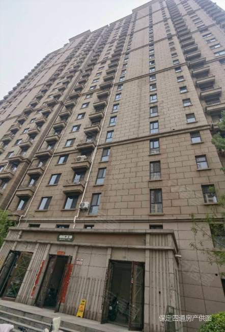 公园时代3室2厅2卫143.8㎡南北121万