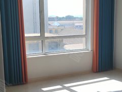 龙口东城区兰兴路锦绣华庭 3室2厅1卫出租房源真实图片