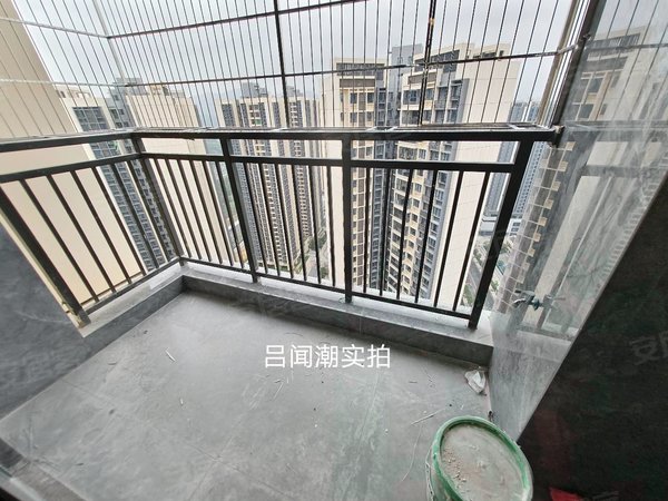 【多图】红坳新居，光明租房，光明城高铁 现代风精装大两房 定制书桌衣柜 随时方便看房，光明租房-深圳58安居客