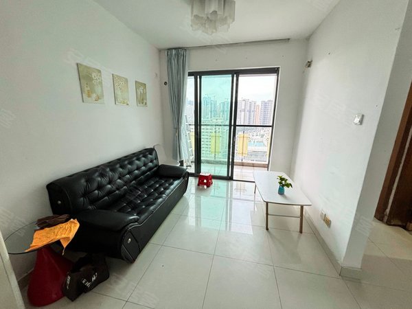 深圳龙华龙华丹枫雅苑业主诚心出租带家私,精装修一房一厅,临近星河