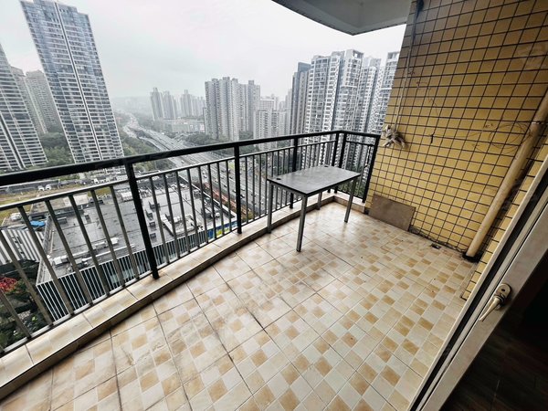 冉家坝动步公园双轻轨站交通方便旁边龙湖医院星光大厦