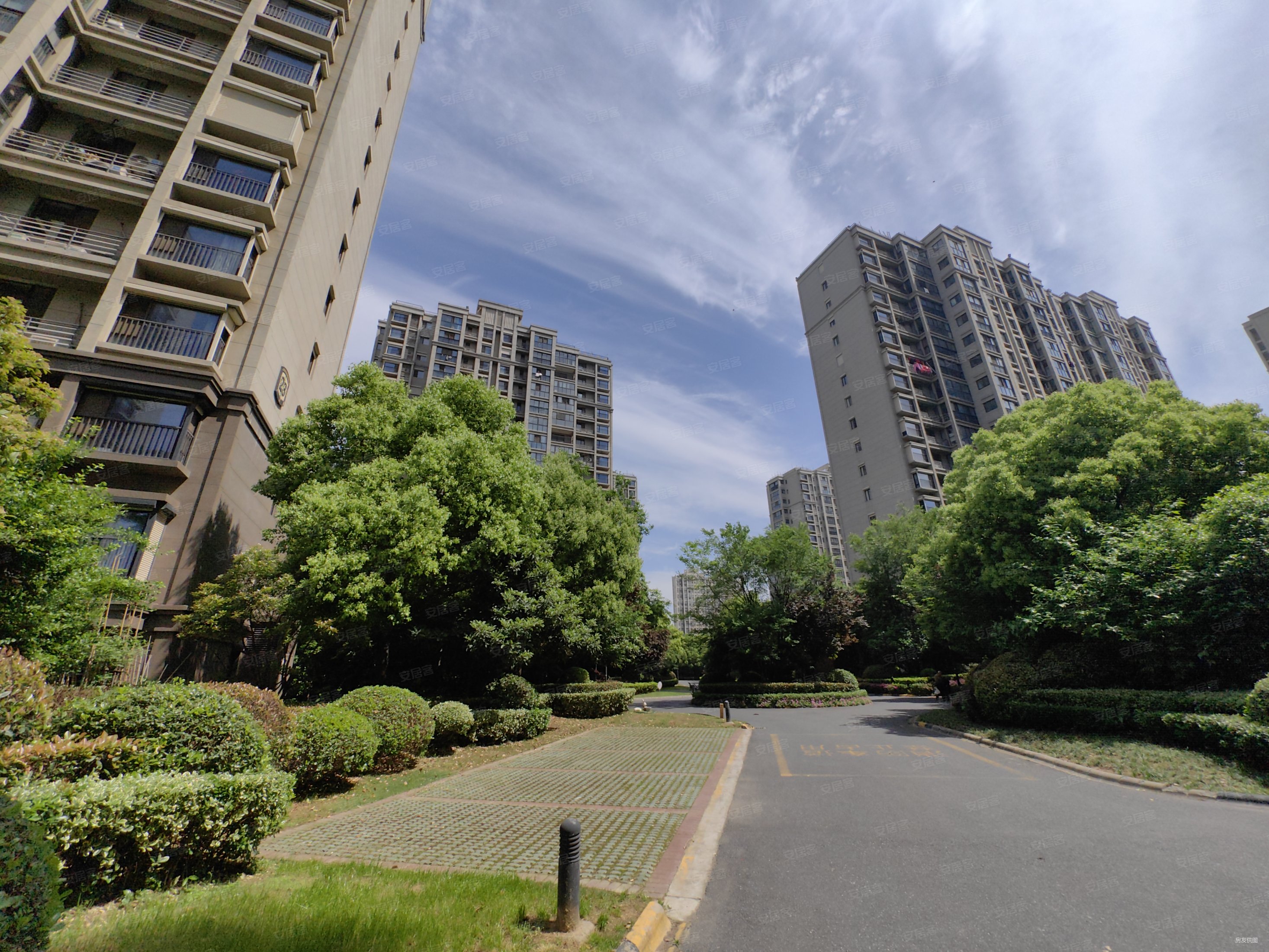 中海万锦熙岸  地铁口 龙湖天街旁 精装  随时可以看房