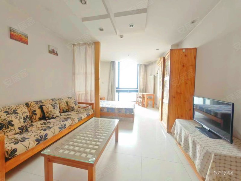 高新水晶岛1室0厅1卫50.74㎡南58万