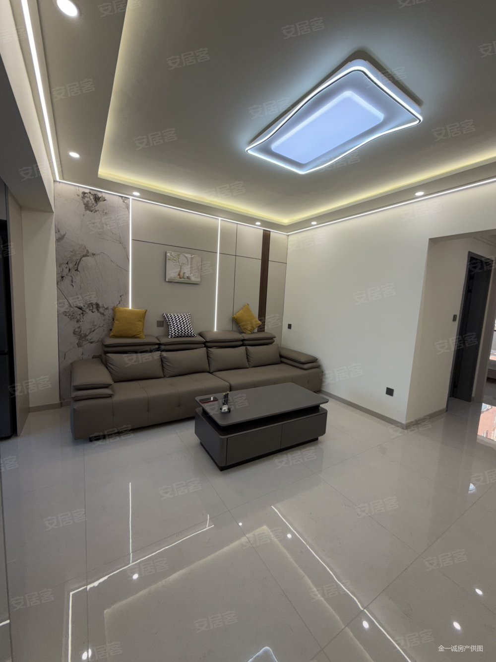 学府雅苑2室1厅1卫87㎡南北32.8万