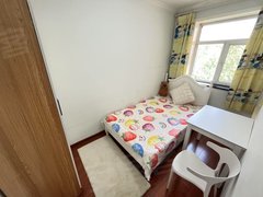 乌鲁木齐新市长春路押金300可短租花田小镇友好商场澳龙广场天和广场车接车送出租房源真实图片