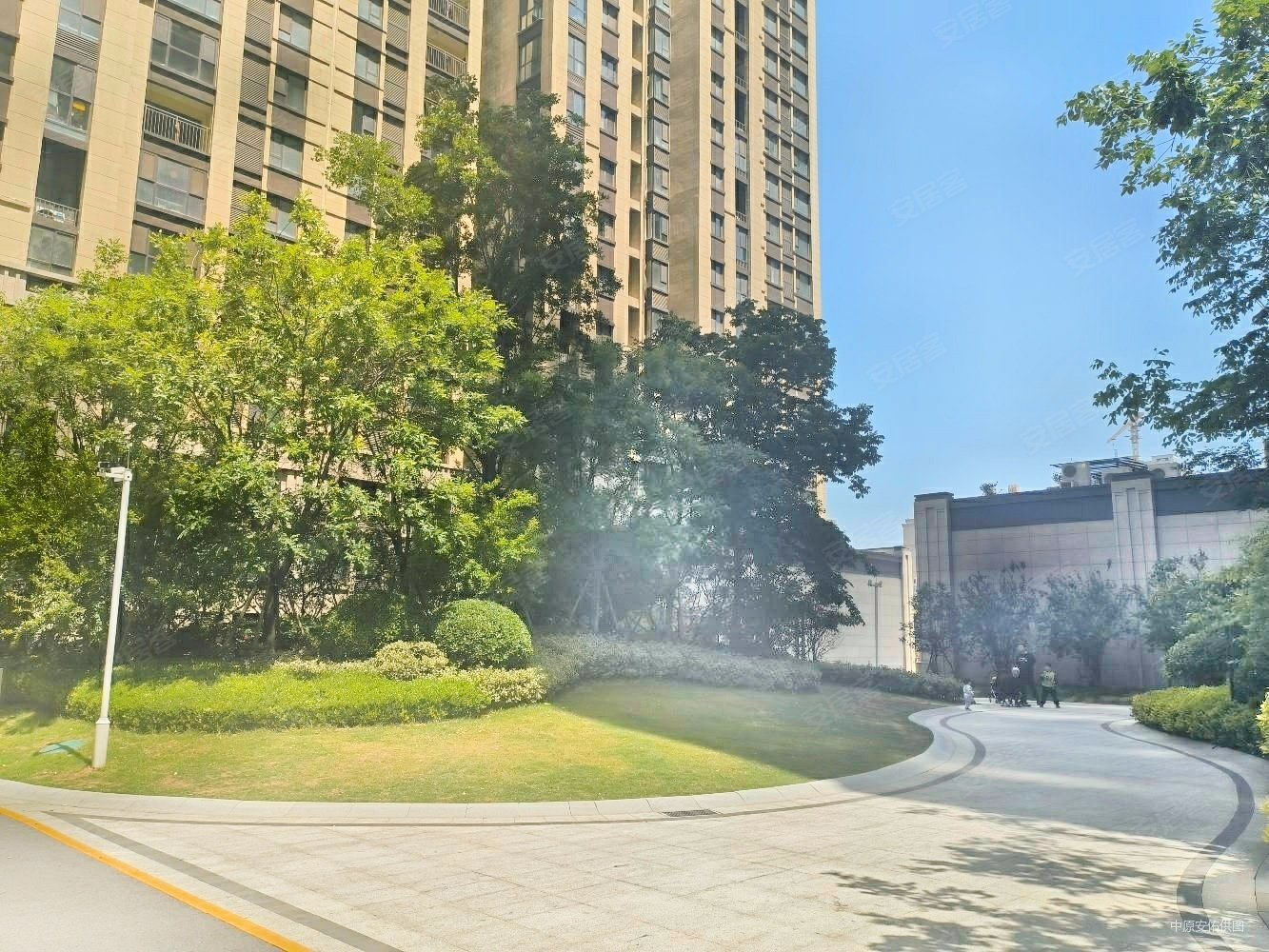 兴隆臻园3室2厅1卫89㎡东南115万