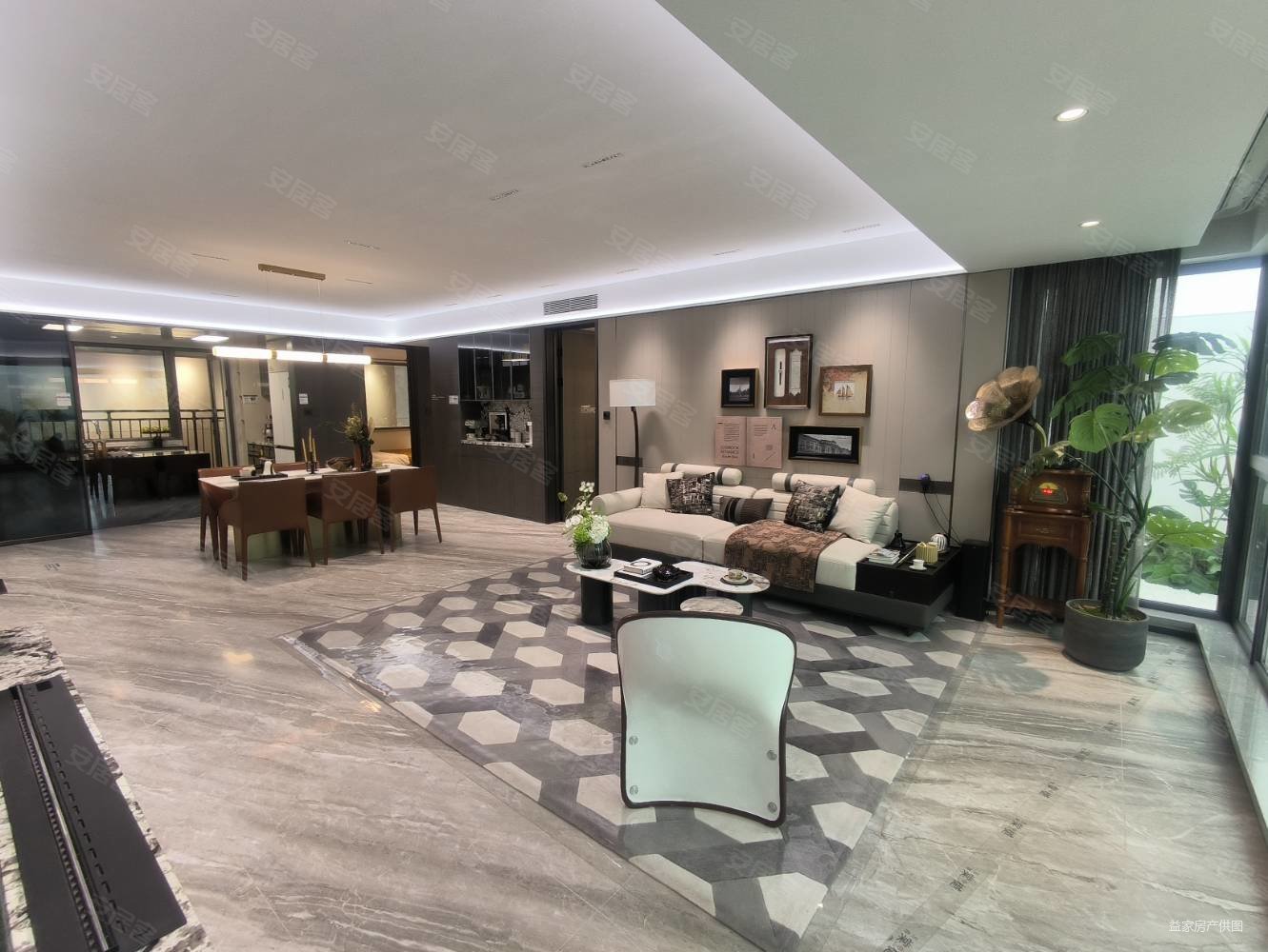 高新万科城3室2厅2卫133.96㎡南北103万