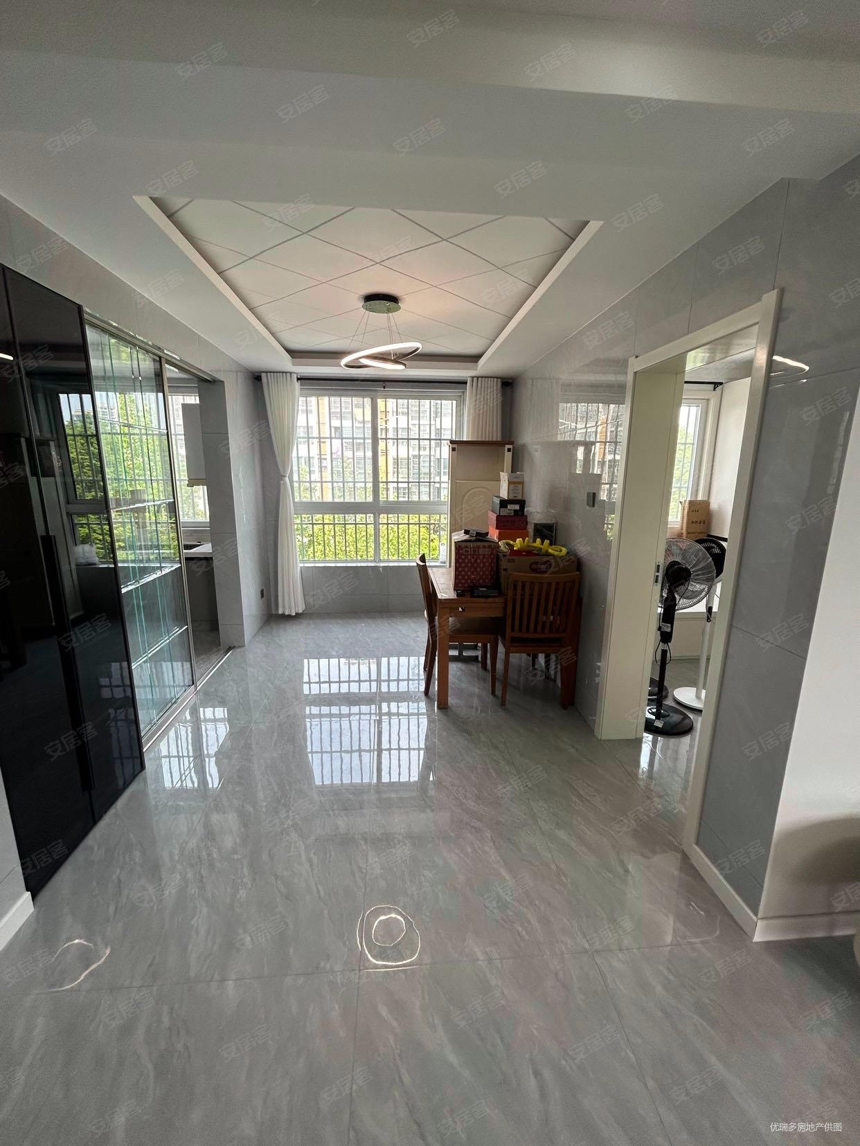 出门就是桃花岛 文景苑电梯房 全新精装修