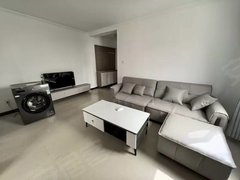 阿克苏阿克苏市阿克苏城区出租全新装修单身公寓临近兴隆街年租16000押金3000出租房源真实图片