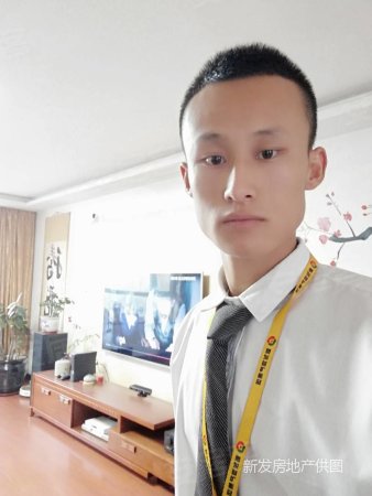 本人主做福临家园不把不临产权过五有钥匙随时看房中间楼层采光好