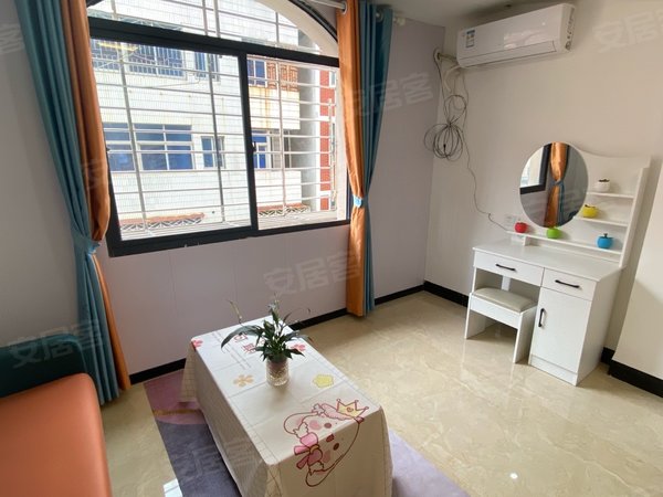 泉州石狮石狮泰禾广场八七路自建房德辉广场八七路荣誉绿岛国际酒店