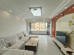 新港城115平米三室两厅精装住房带家具家电出租