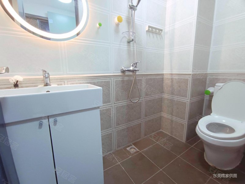 中惠卡丽兰3室2厅2卫81.69㎡南206万