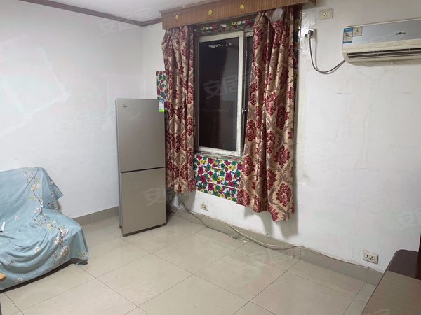 【多图】和平路凉亭子7号小区,较场口租房,较场口轻轨站旁边,两室,出