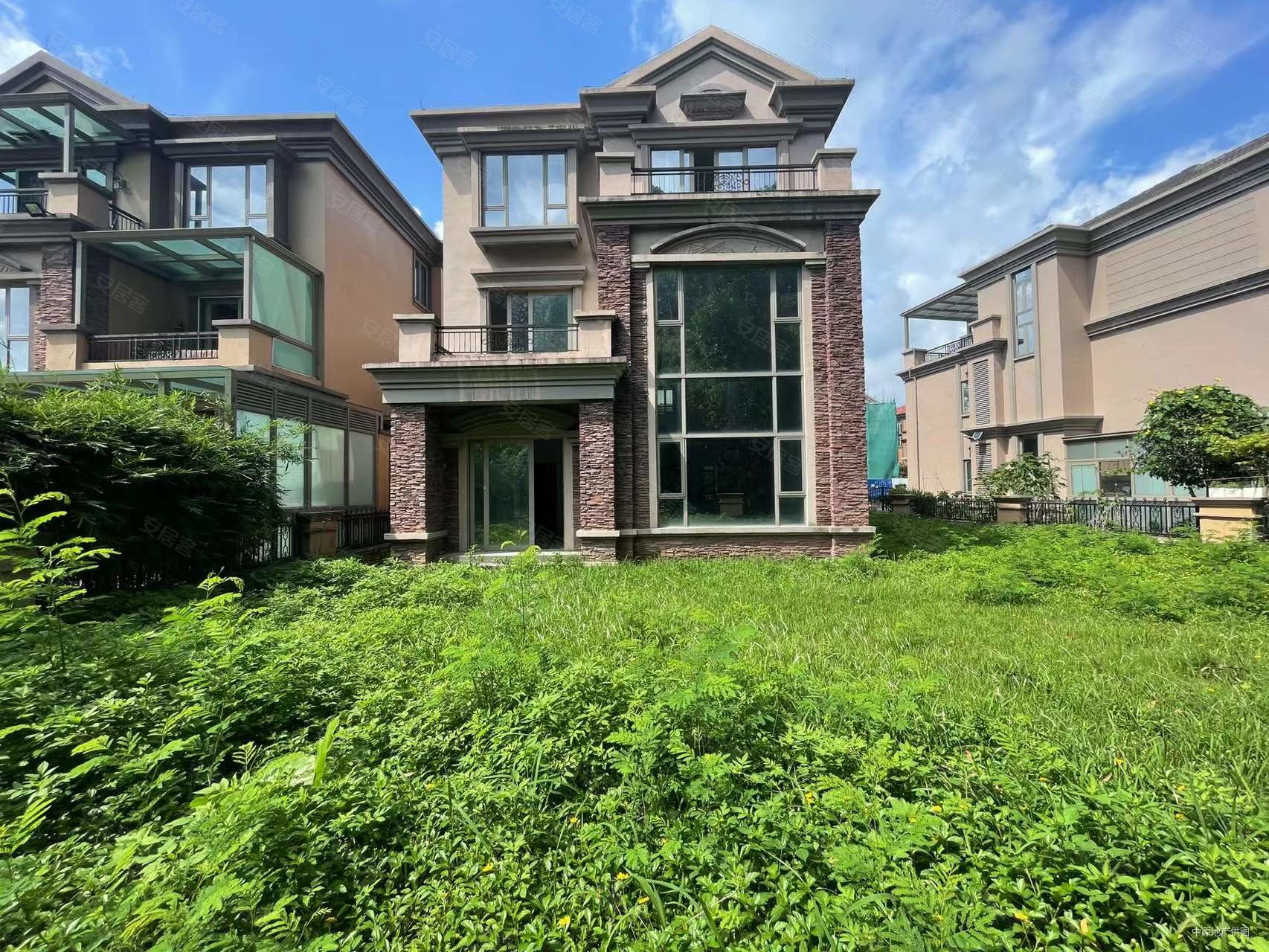 看房方便,海逸豪庭御峰(别墅)二手房,1900万,6室2厅,7卫,321平米-东莞