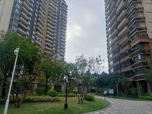 南宁良庆良庆镇合景香悦四季合景香悦四季 4室2厅2卫 配套齐全 精装修