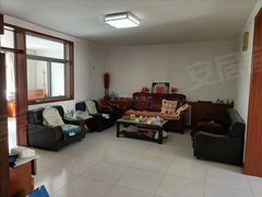 茂业隔壁东方红小区2楼家具齐全家电齐全，拎包入住随时