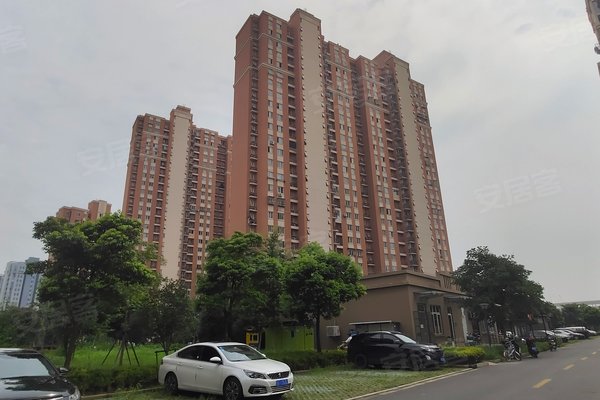 美罗家园金丰苑第一居民区