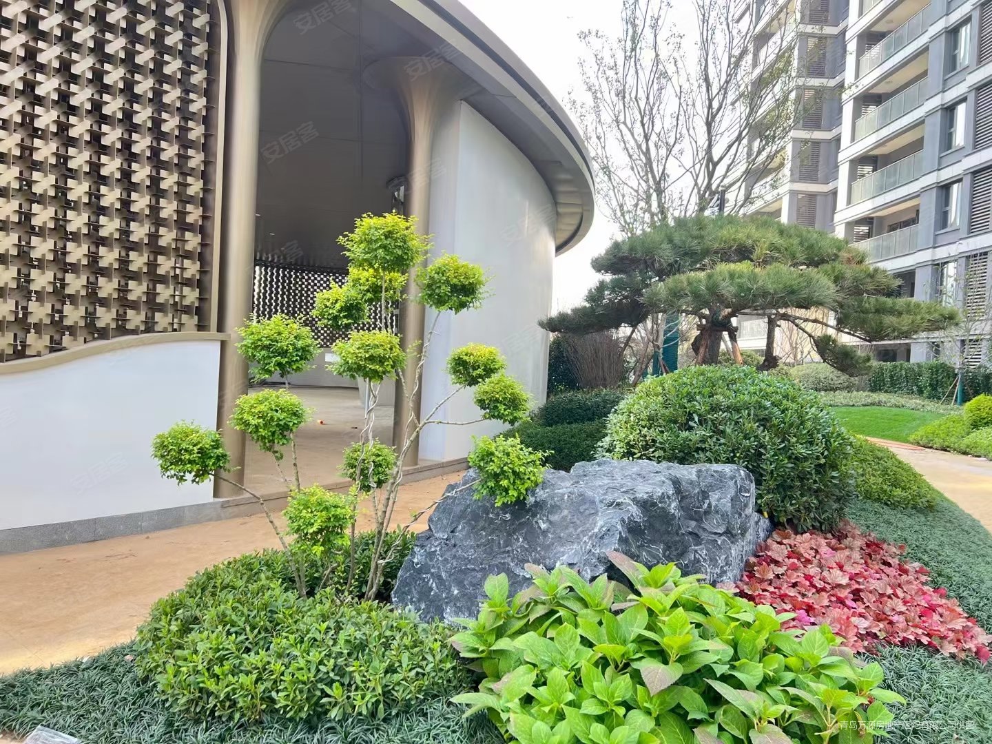 找我买房有优惠急售现房润诚天悦华府小区有地铁商超