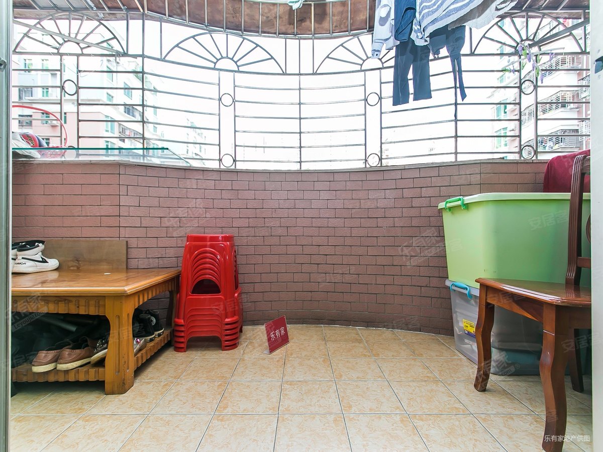 泰华锦绣城2室2厅1卫79.5㎡南北312万