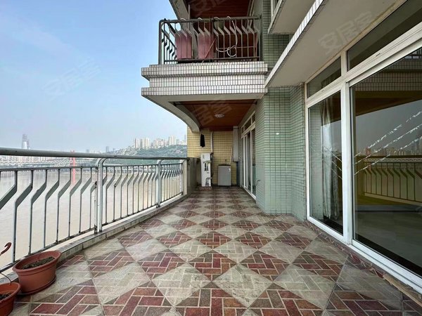 重庆沙坪坝沙滨路华宇金沙港湾(a区)肿瘤医院旁 双阳台 全江景跃层