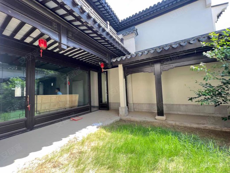 南入户中式合院,带三个车位, 菁英,融创揽月府一期(别墅)二手房,1499