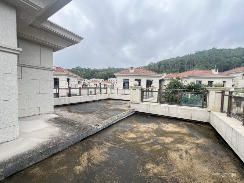 御景湾8号别墅次新小区产权清晰南北通透花园单边位