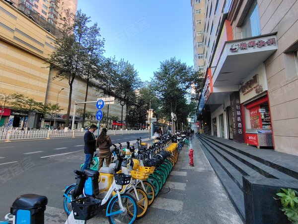 中介可月付近恒隆广场东方广场金马碧鸡坊南屏街顺城出租房源真实图片