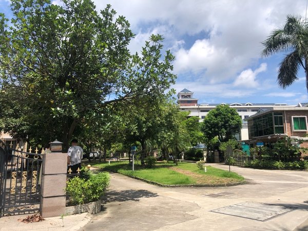 广州南沙金洲逸涛半岛(别墅)新上独栋别墅 拎包入住4房4卫 花园80平