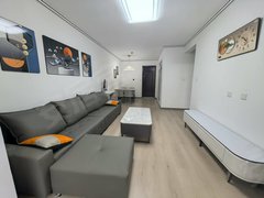 晋中榆次万达广场龙湖大街，晋中职校附近，精装三居室，家具家电齐全，可月付出租房源真实图片