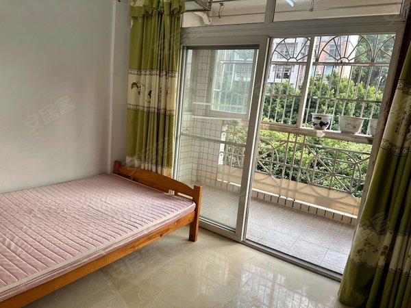 深圳光明光明富安花园富安花园客厅出阳台视野好三房两厅部分家私出租