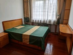 蓬莱登州南关路黄海花园东区 4室3厅2卫出租房源真实图片