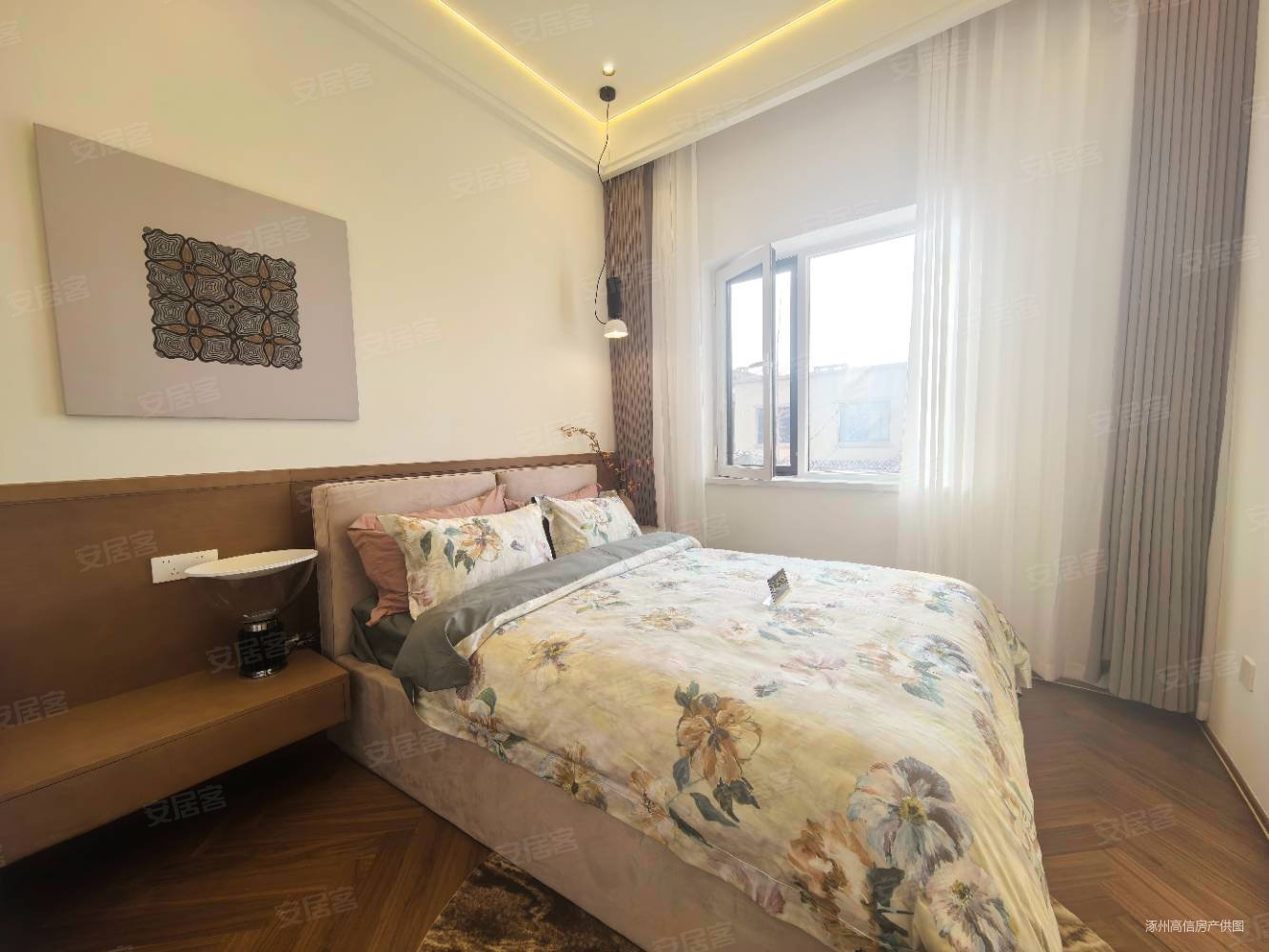 西京都高尔夫别墅4室2厅5卫236㎡南北106.1万