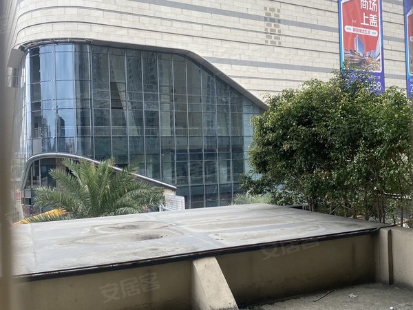 深圳宝安塘尾华强城(一二期)11号线塘尾地铁口华强城三房,看房有钥匙