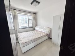 梅河口城区市中心出租 中心街 步梯2楼 能月租 随时看房 包取暖物业百货大楼出租房源真实图片