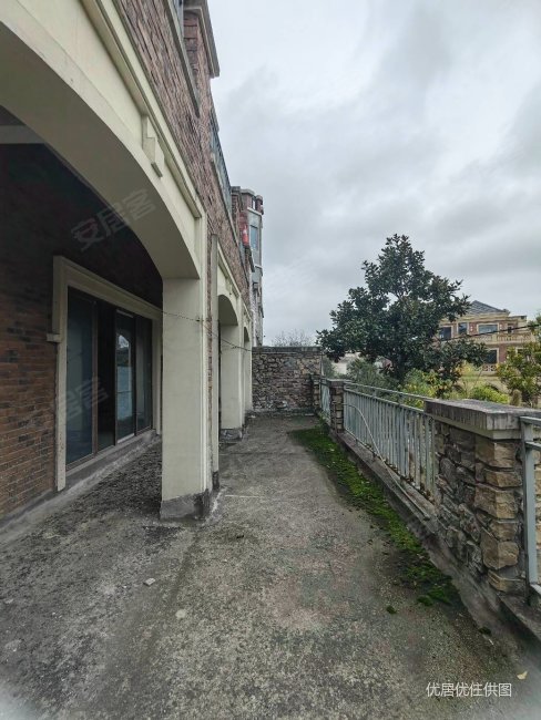 业主亏本出售 保利公园约克郡e户型独栋别墅 共5层 位置好,保利公园