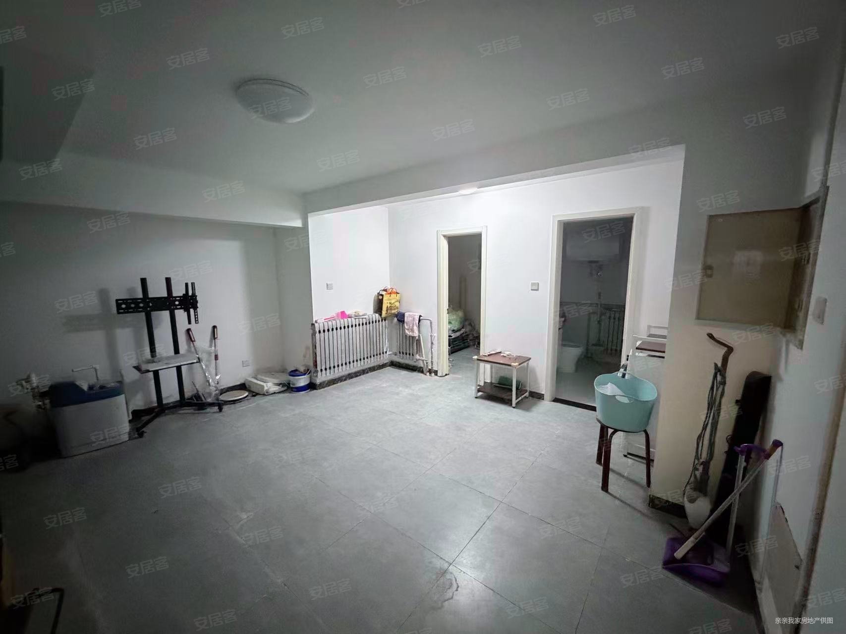 秀水花园 别墅 南北通透 临地铁 商业配套齐全