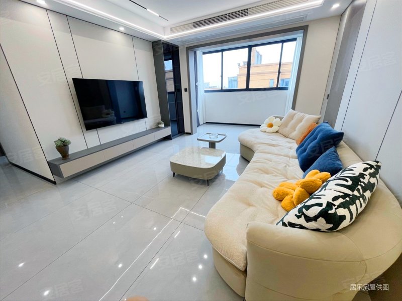 御景苑精装套三双卫产权106平满二低税1058万有少