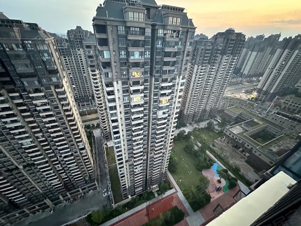 南宁良庆良庆周边大都悦园五象新区 建工城四房 全新首租 配置齐全 领