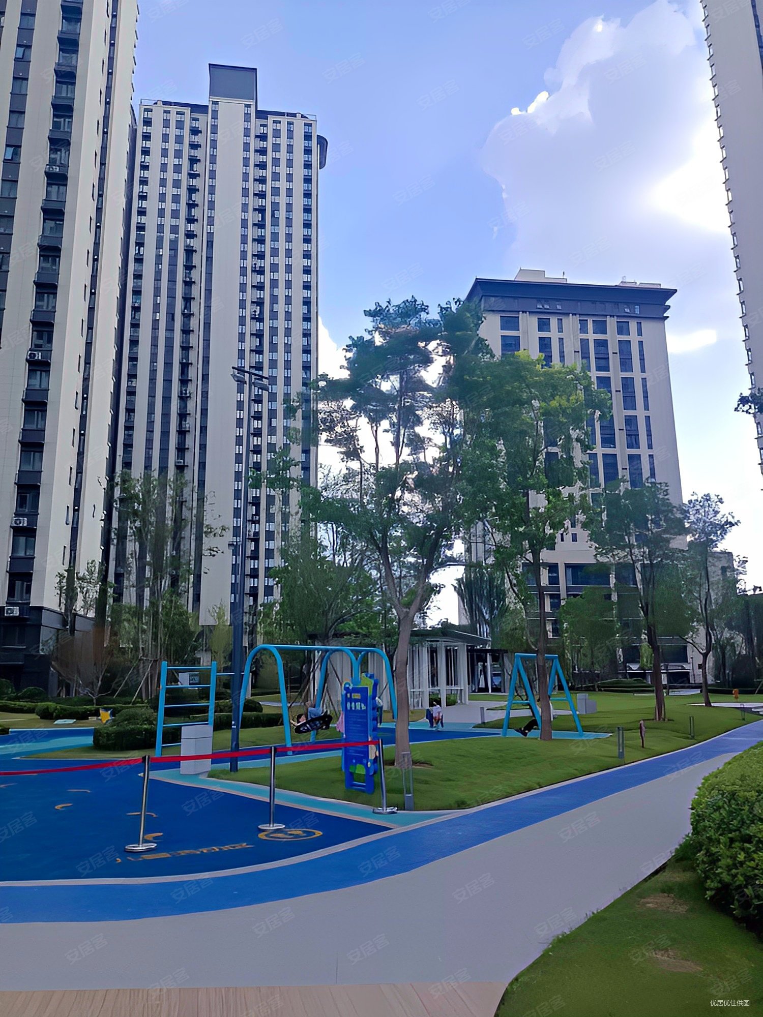 裕华会园3室2厅2卫122㎡南北120万