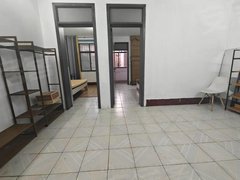 柳州柳南柳南步梯三楼 铁一中对面 增鑫一区2房1厅拧包住出租房源真实图片
