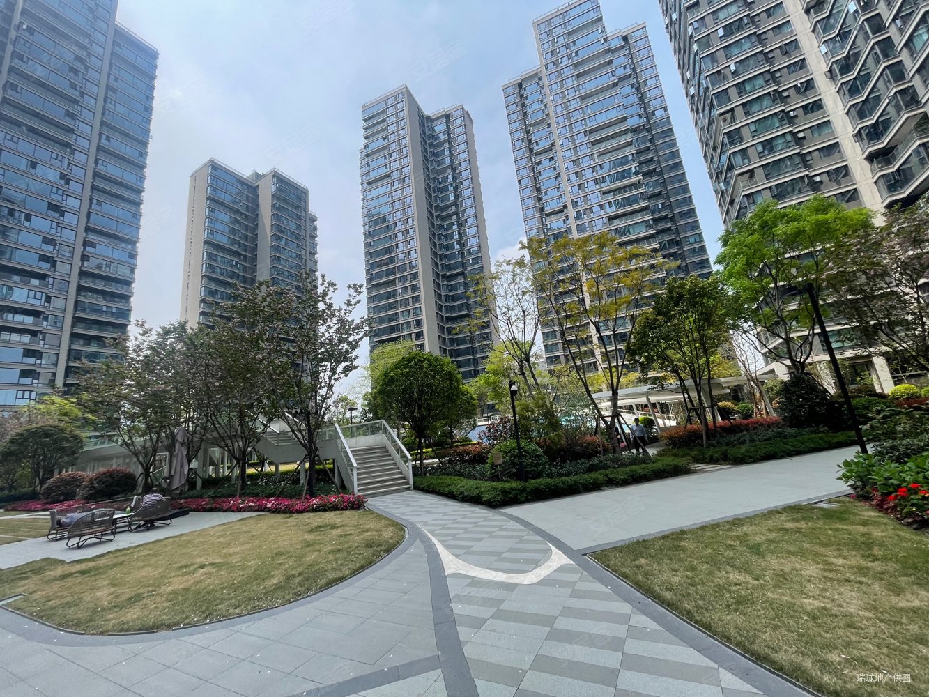 新风 地暖 随时看,青秀阅山府二手房,460万,4室2厅,3卫,161平米-成都