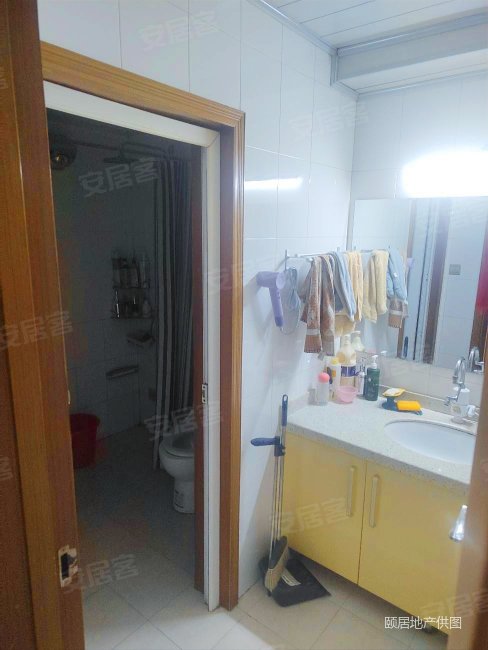 电子正街圣都大厦精装1梯2户南北通透